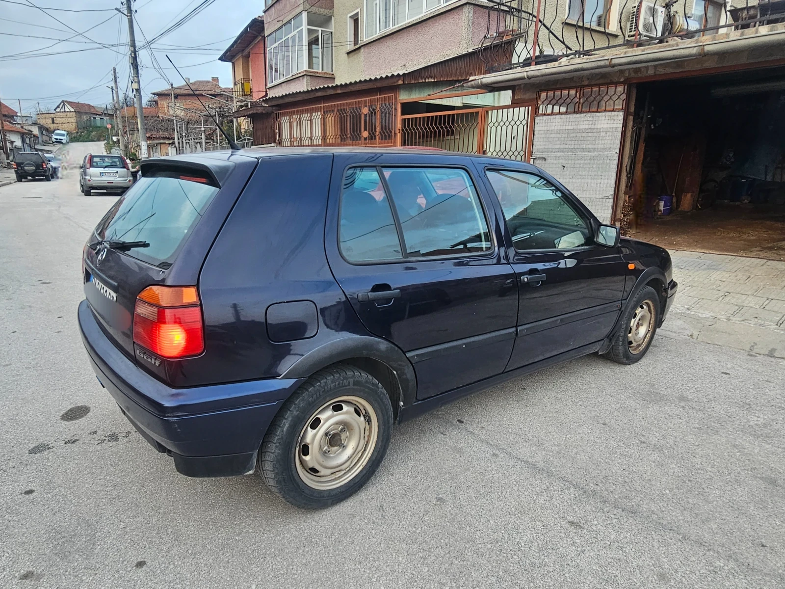 VW Golf 3. 1, 4 газова уредба, снимка 5 - Автомобили и джипове - 53878640