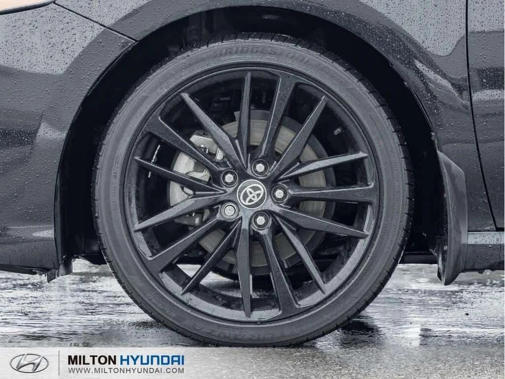 Toyota Camry * XSE| AWD| ONE OWNER| RED LEATHER| SUNROOF| HEATE, снимка 4 - Автомобили и джипове - 53905293