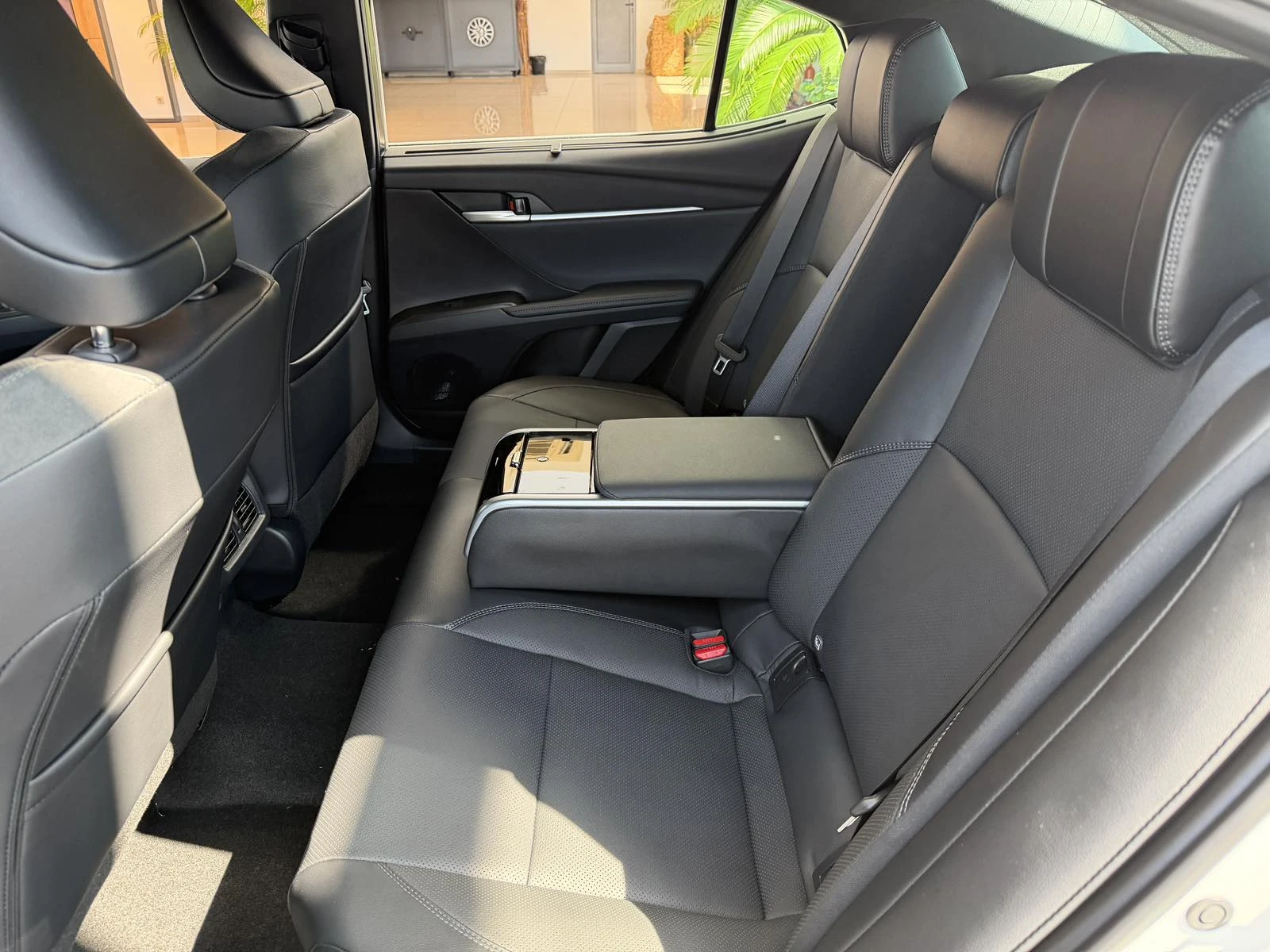 Toyota Camry Luxury, снимка 5 - Автомобили и джипове - 54111009