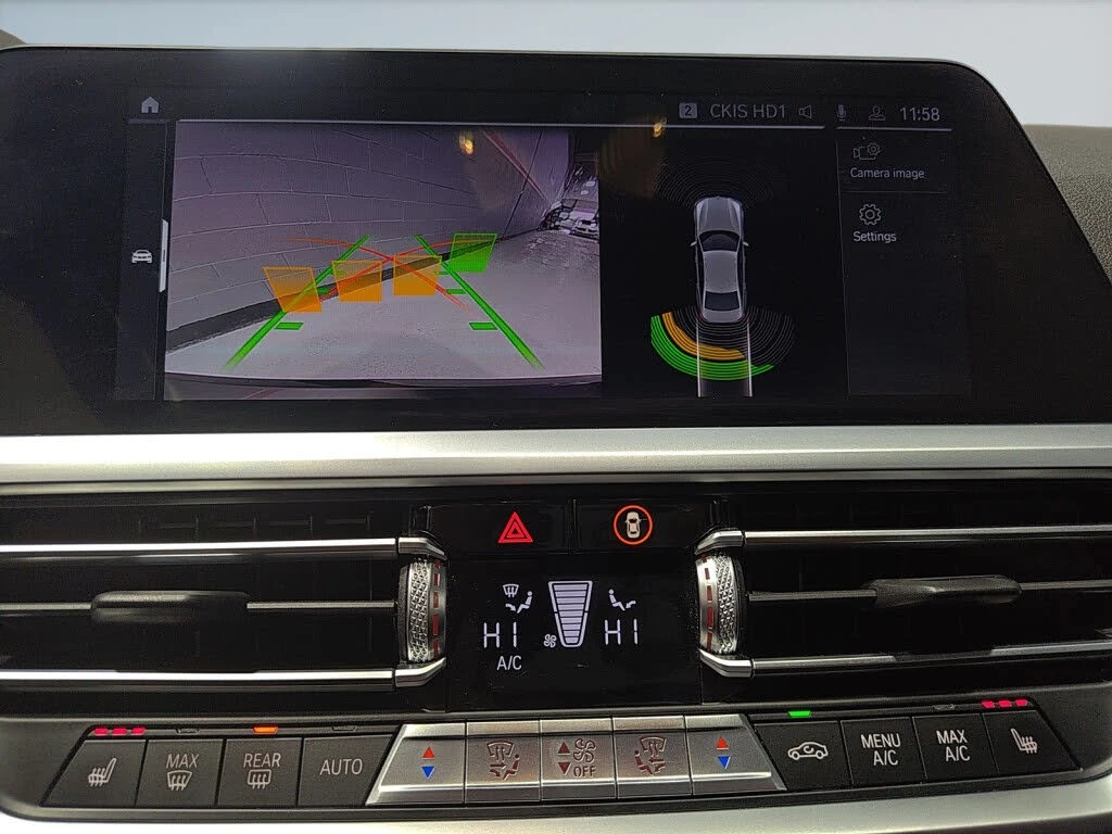 BMW 330 * xDrive * * HeadUp* AвтоКредит* (ЦЕНА ДО БГ), снимка 14 - Автомобили и джипове - 54167143