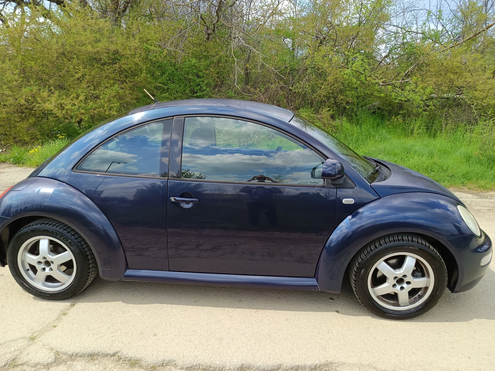 VW New beetle, снимка 4 - Автомобили и джипове - 54239828