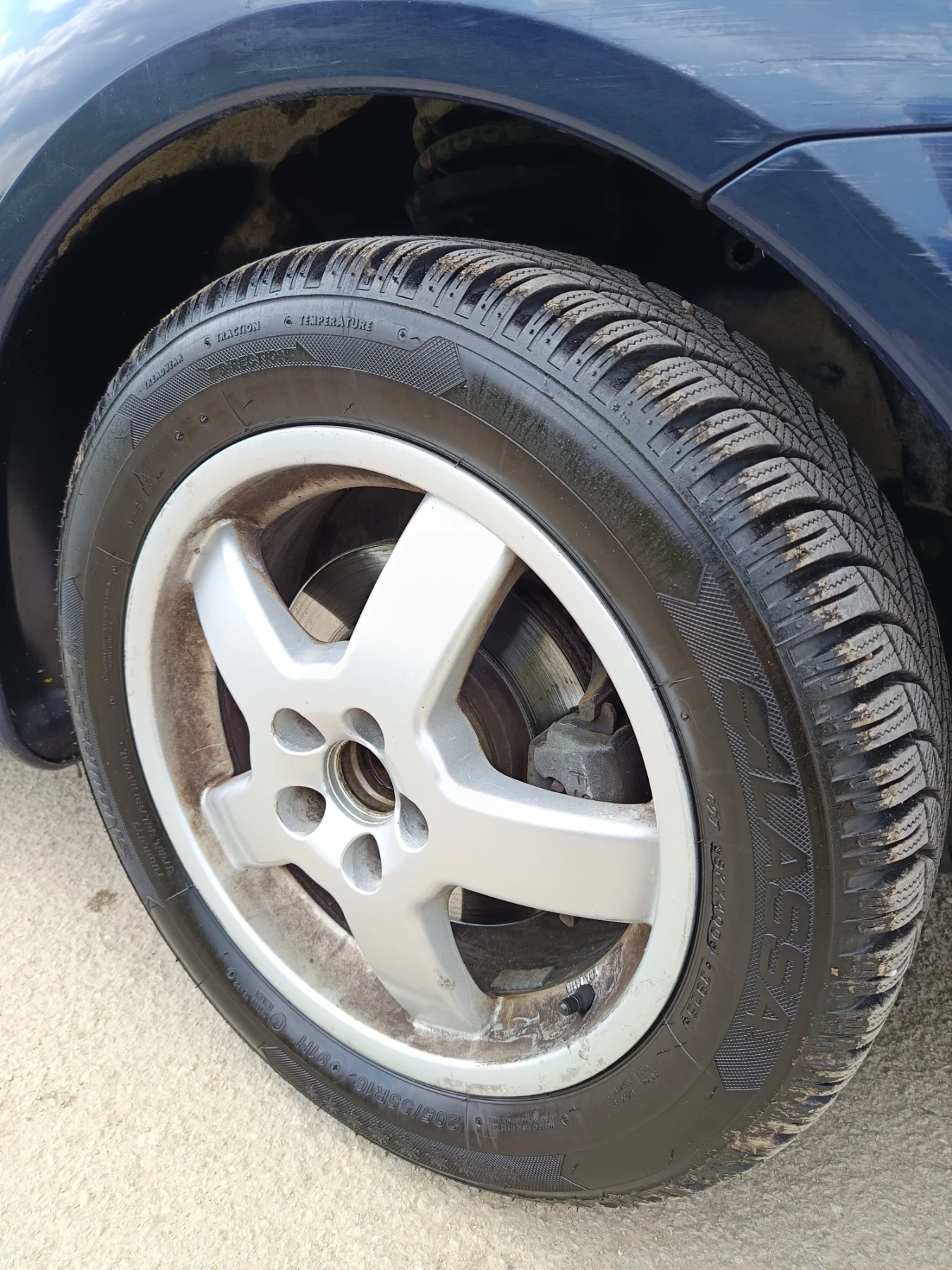 VW New beetle, снимка 8 - Автомобили и джипове - 54239828