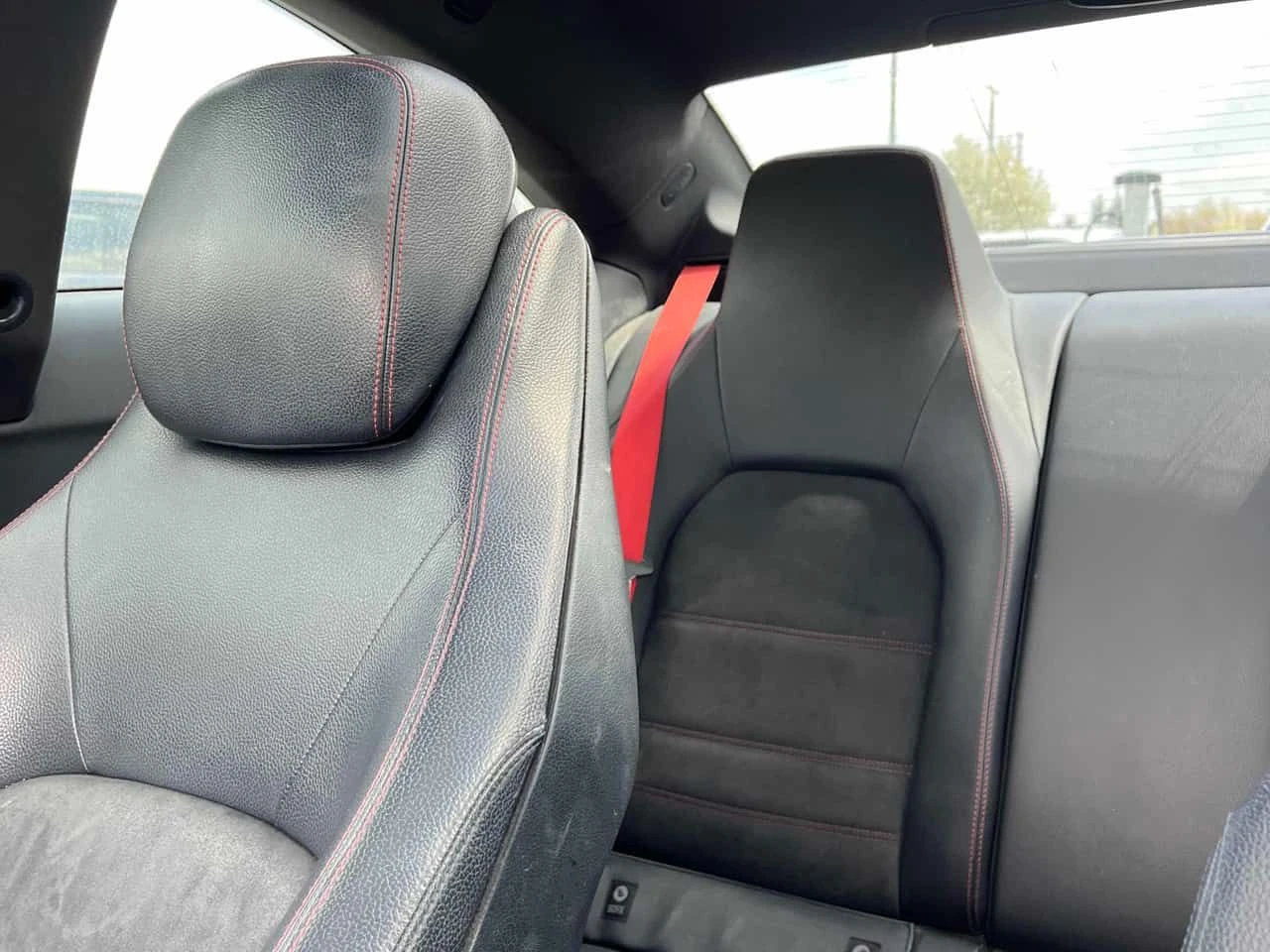 Mercedes-Benz C 350 AMG LINE/CARFAX /Кожа/Нави/Подгрев/Пано/Клип, снимка 14 - Автомобили и джипове - 54529013
