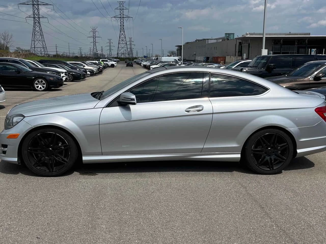 Mercedes-Benz C 350 AMG LINE/CARFAX /Кожа/Нави/Подгрев/Пано/Клип, снимка 3 - Автомобили и джипове - 54529013