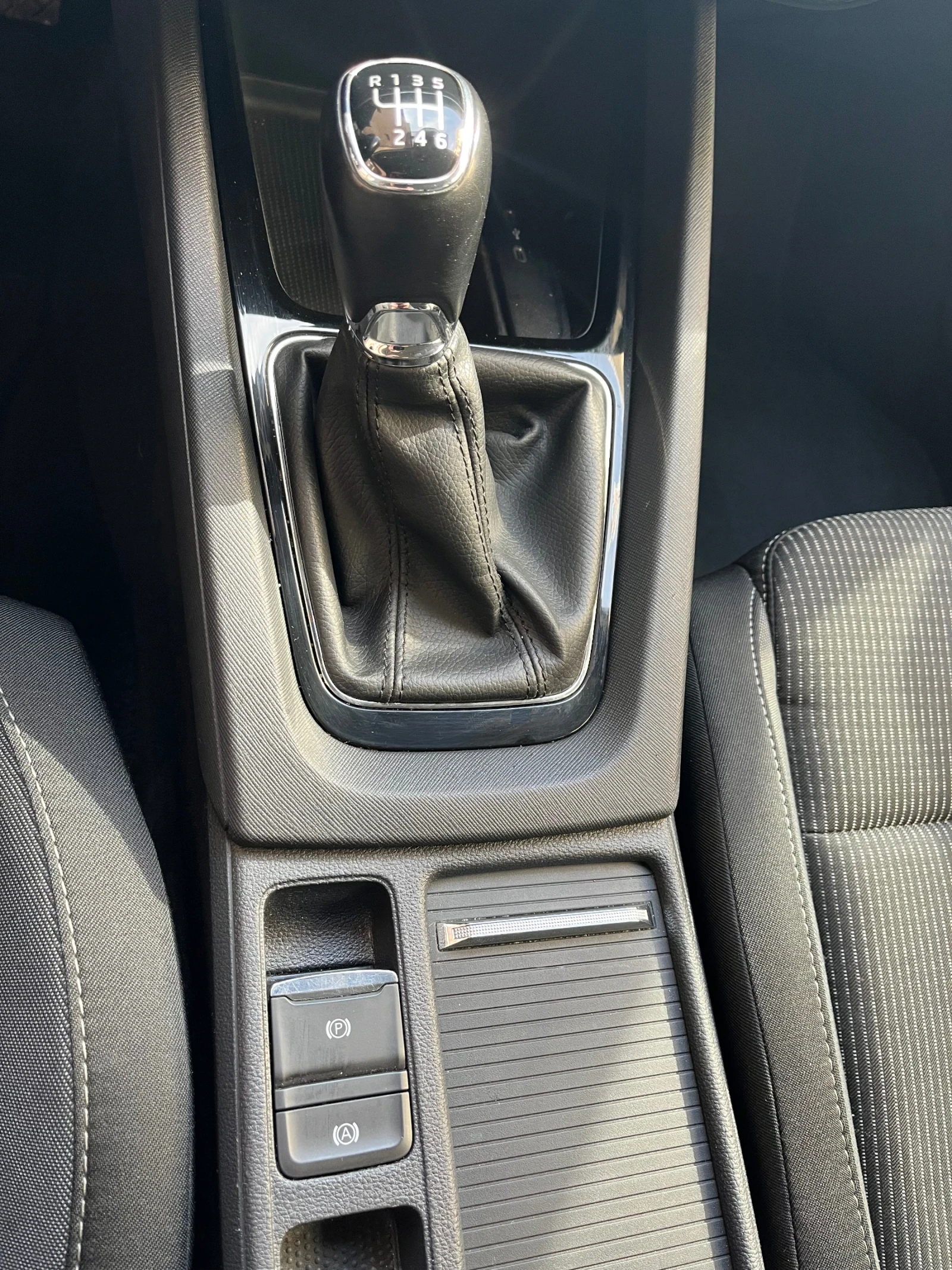 Skoda Octavia, снимка 4 - Автомобили и джипове - 54608482