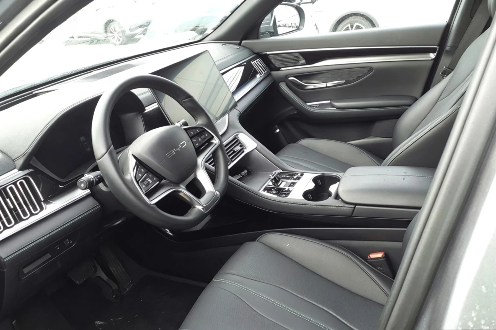 BYD Seal U DM-i 1.5 Boost/AWD/������/12672�� | Mobile.bg � ����������� 5