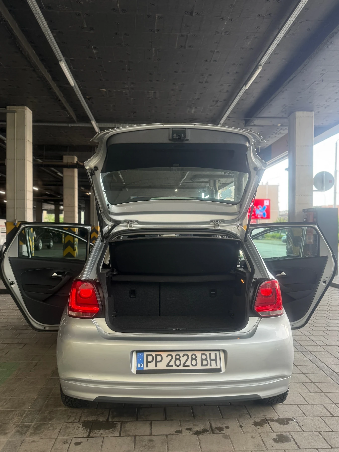 VW Polo, снимка 6 - Автомобили и джипове - 54900227