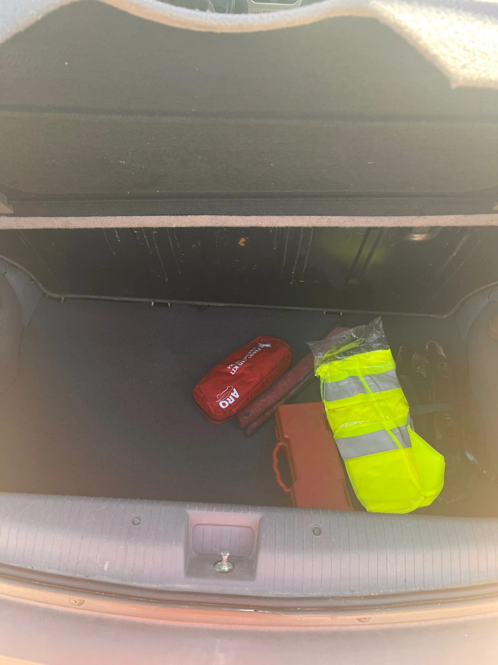 Opel Corsa 1.2, снимка 12 - Автомобили и джипове - 55185642