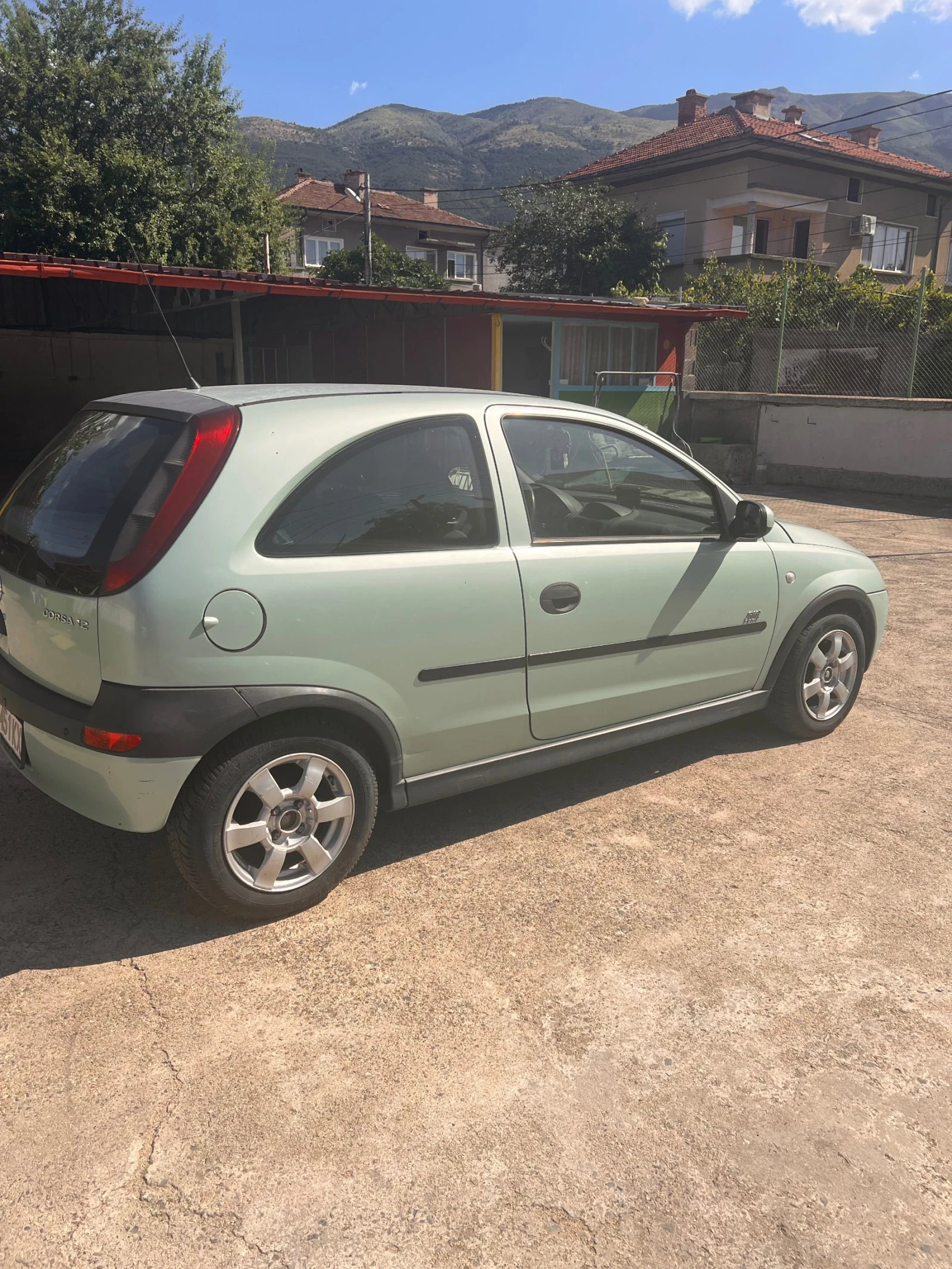 Opel Corsa 1.2, снимка 3 - Автомобили и джипове - 55185642