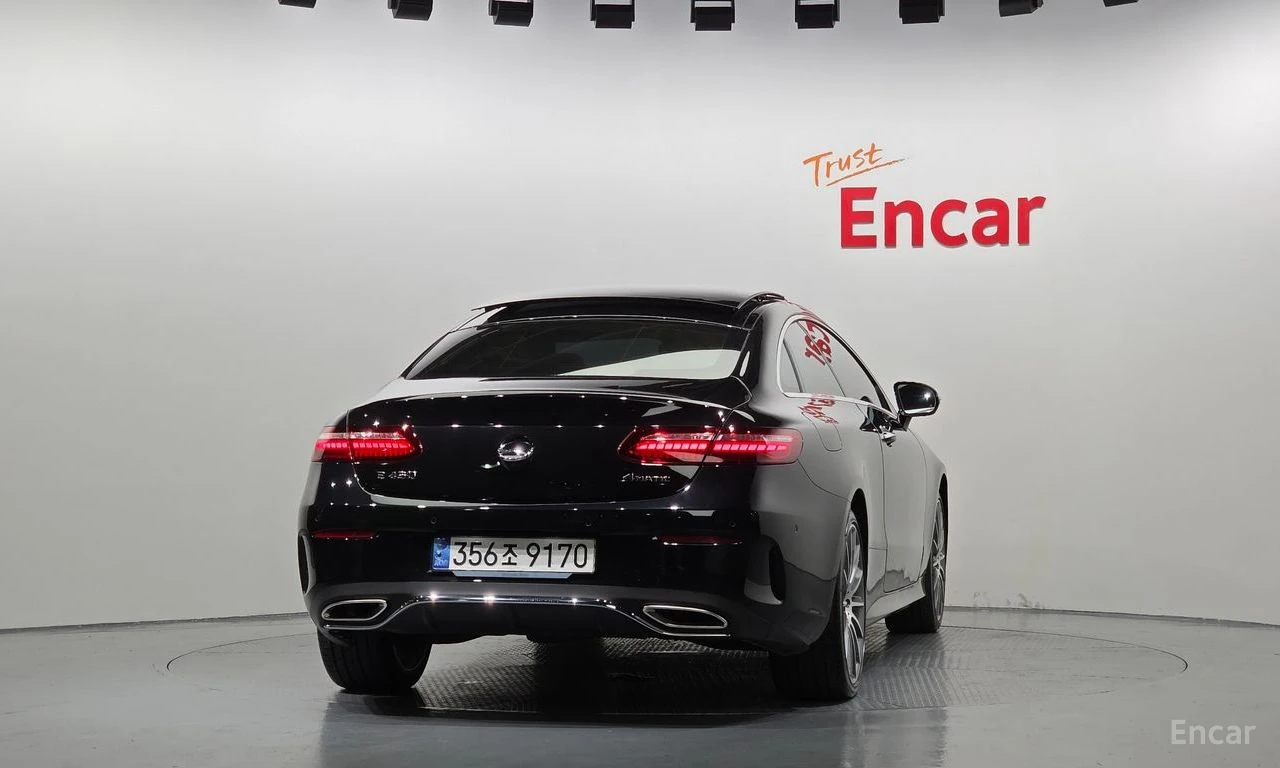 Mercedes-Benz E 450 4MATIC AMG LINE* DISTRONIC* 360* ХЕДЪП* BURMESTER*, снимка 4 - Автомобили и джипове - 55381915