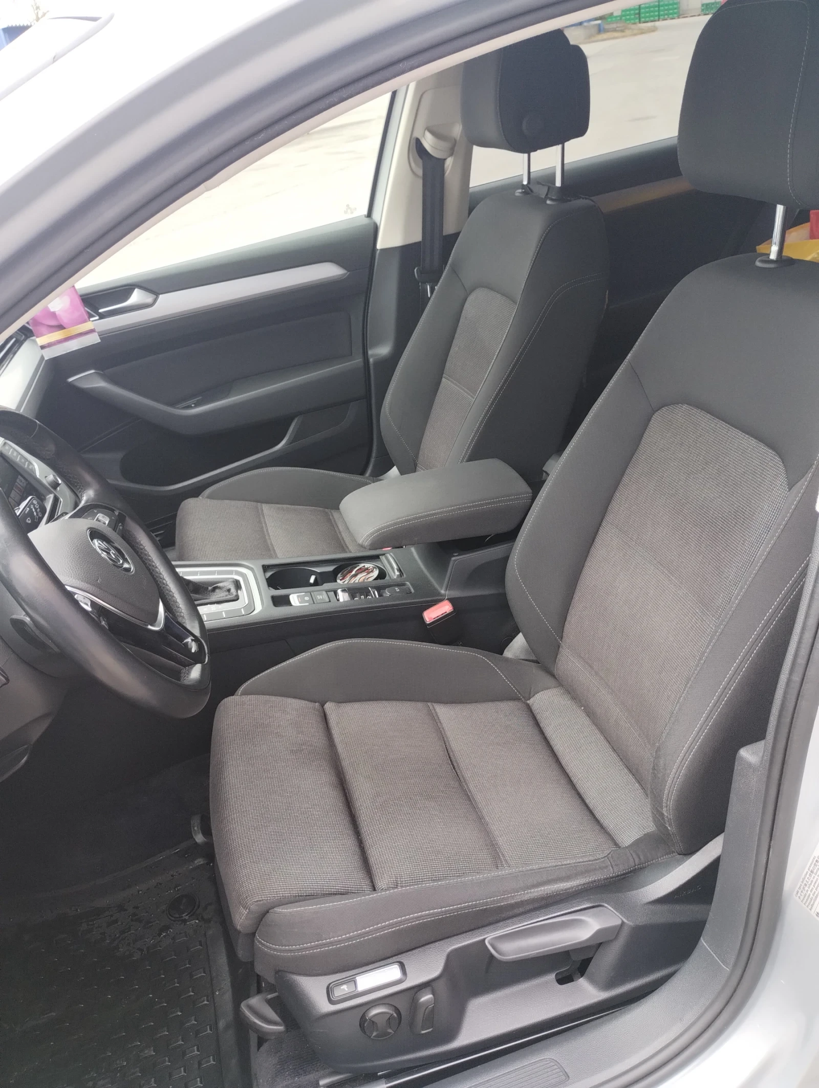 VW Passat, снимка 8 - Автомобили и джипове - 55541275