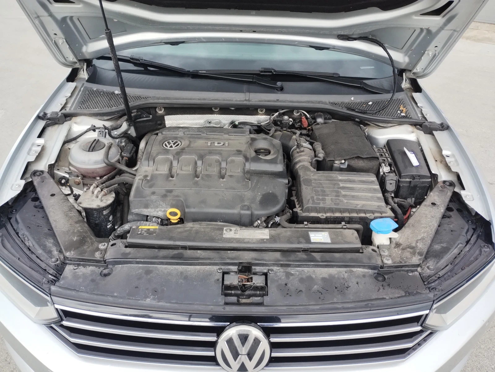VW Passat, снимка 15 - Автомобили и джипове - 55541275