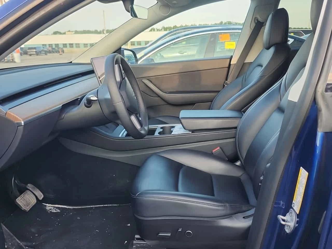 Tesla Model Y LONG RANGE| AUTOPILOT| HEATPUMP| PANO| CARFAX| , снимка 7 - Автомобили и джипове - 55583290
