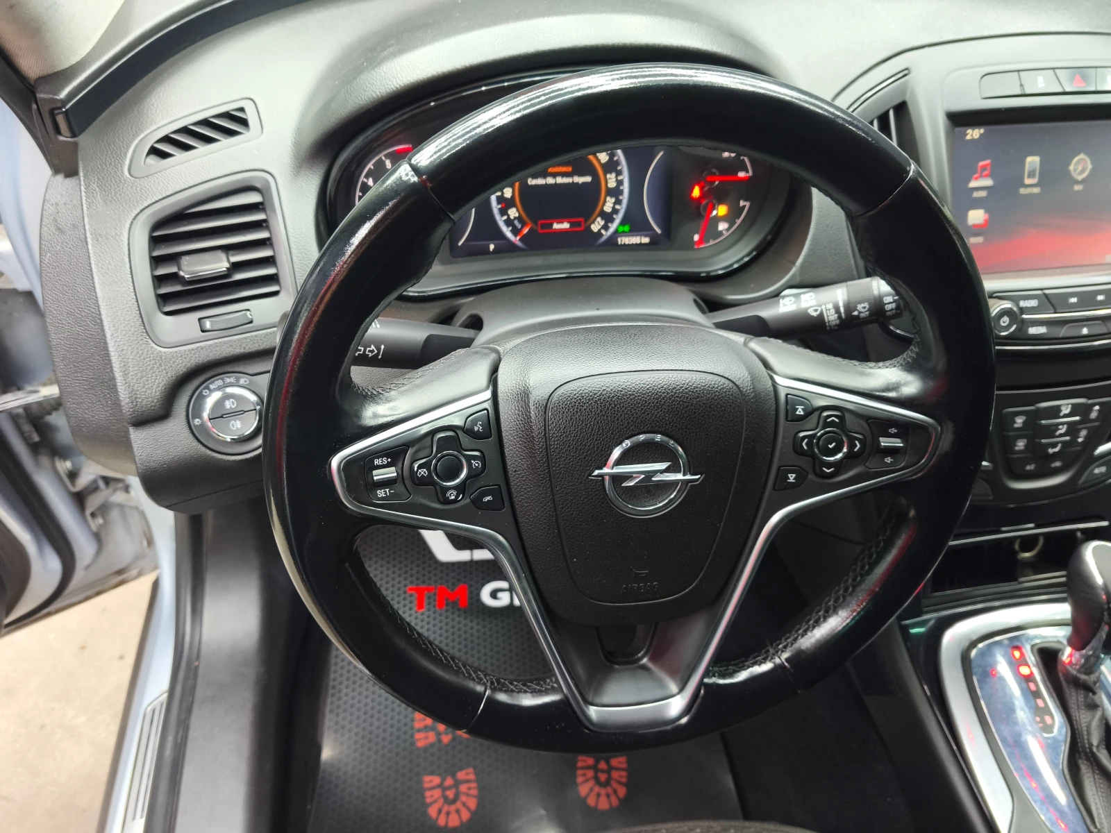 Opel Insignia 2.0cdti 163k.c Automatic Euro5, снимка 15 - Автомобили и джипове - 55851911