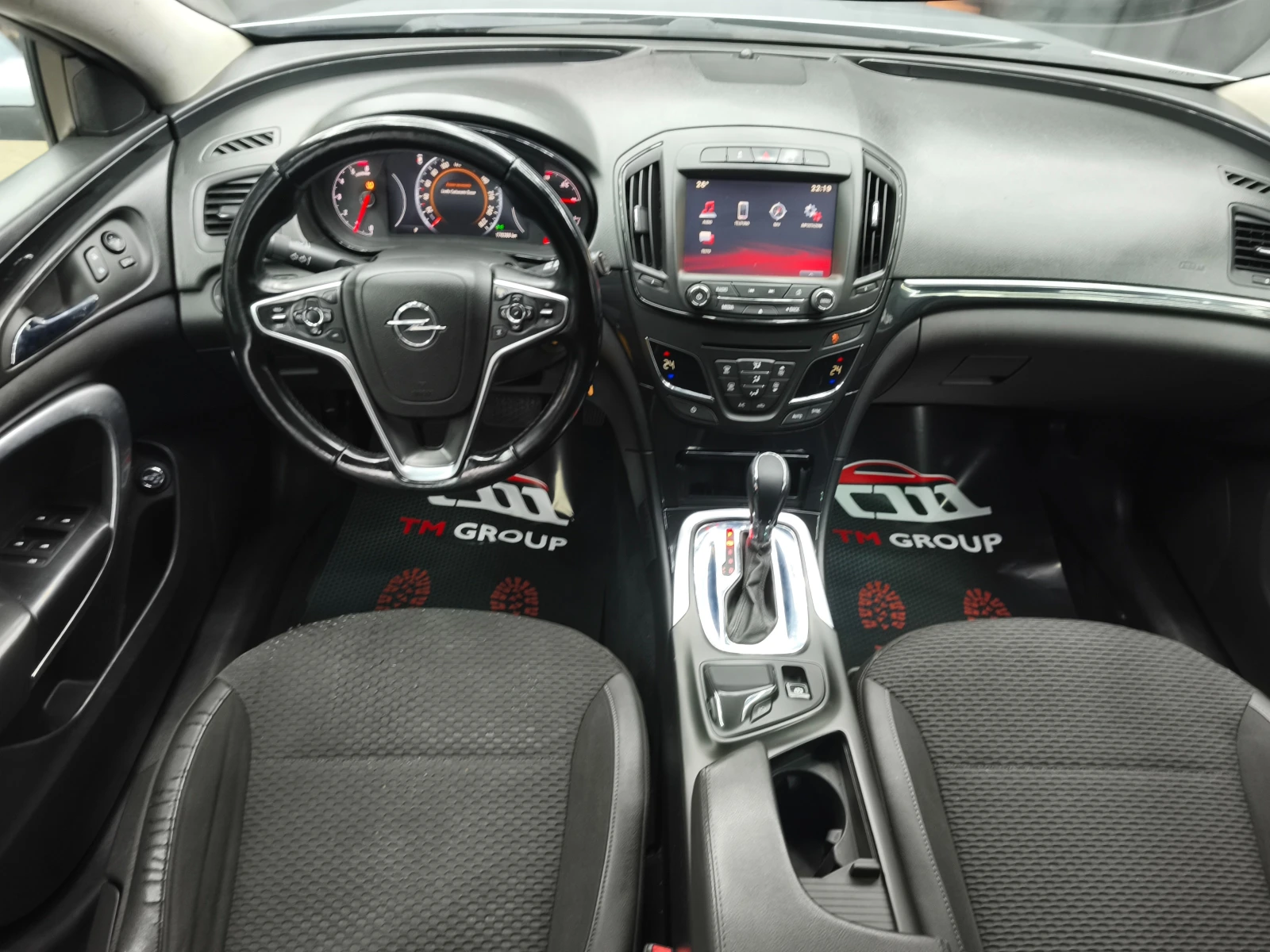 Opel Insignia 2.0cdti 163k.c Automatic Euro5, снимка 13 - Автомобили и джипове - 55851911