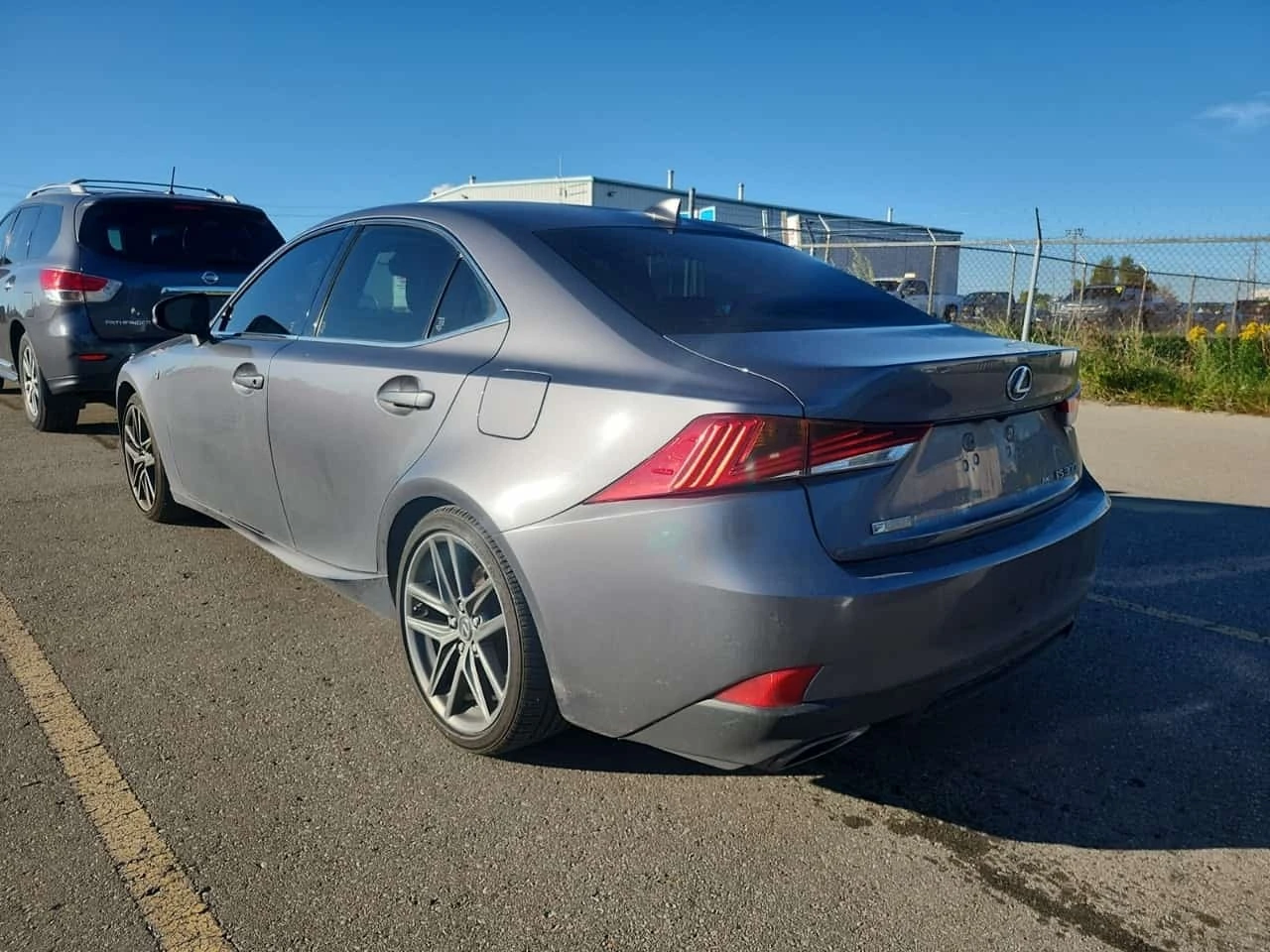 Lexus IS 300 * Awd * F-Sport пакет * 3.5 V6 * CARFAX * , снимка 4 - Автомобили и джипове - 56188652