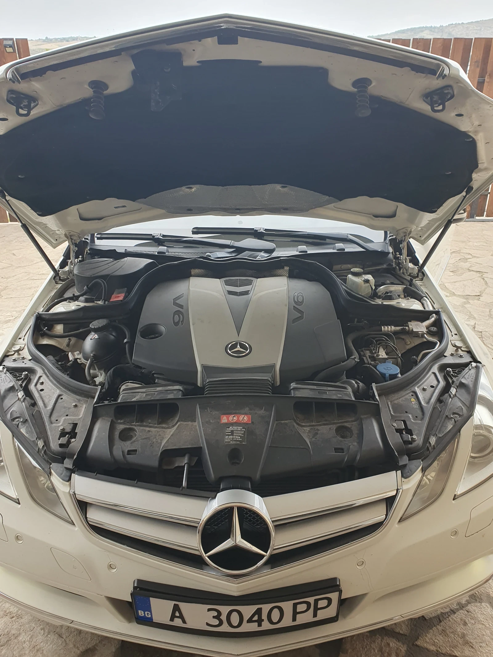 Mercedes-Benz E 350, снимка 8 - Автомобили и джипове - 56575956