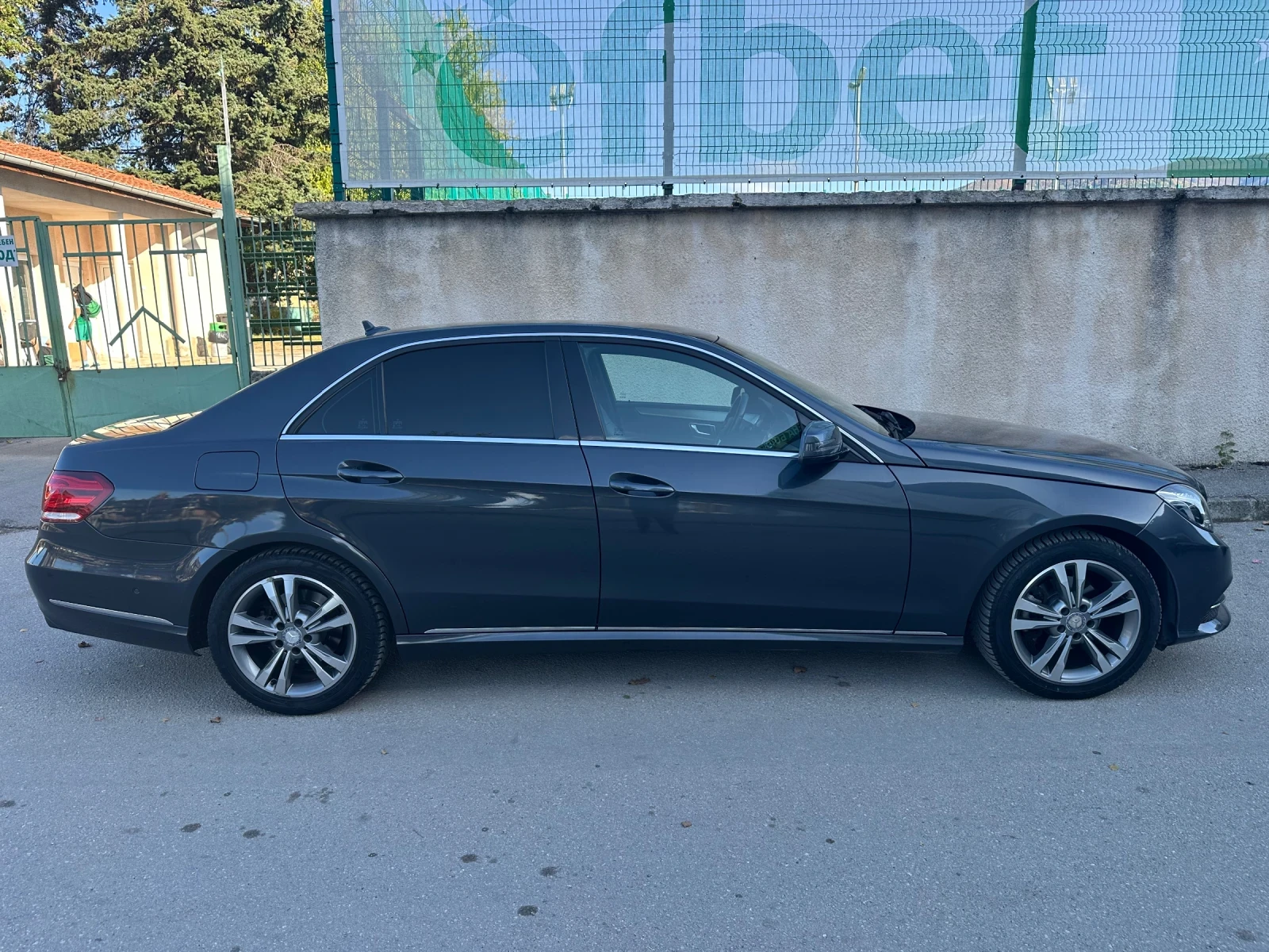 Mercedes-Benz E 220 2.2 CDI - Facelift, снимка 8 - Автомобили и джипове - 56611232