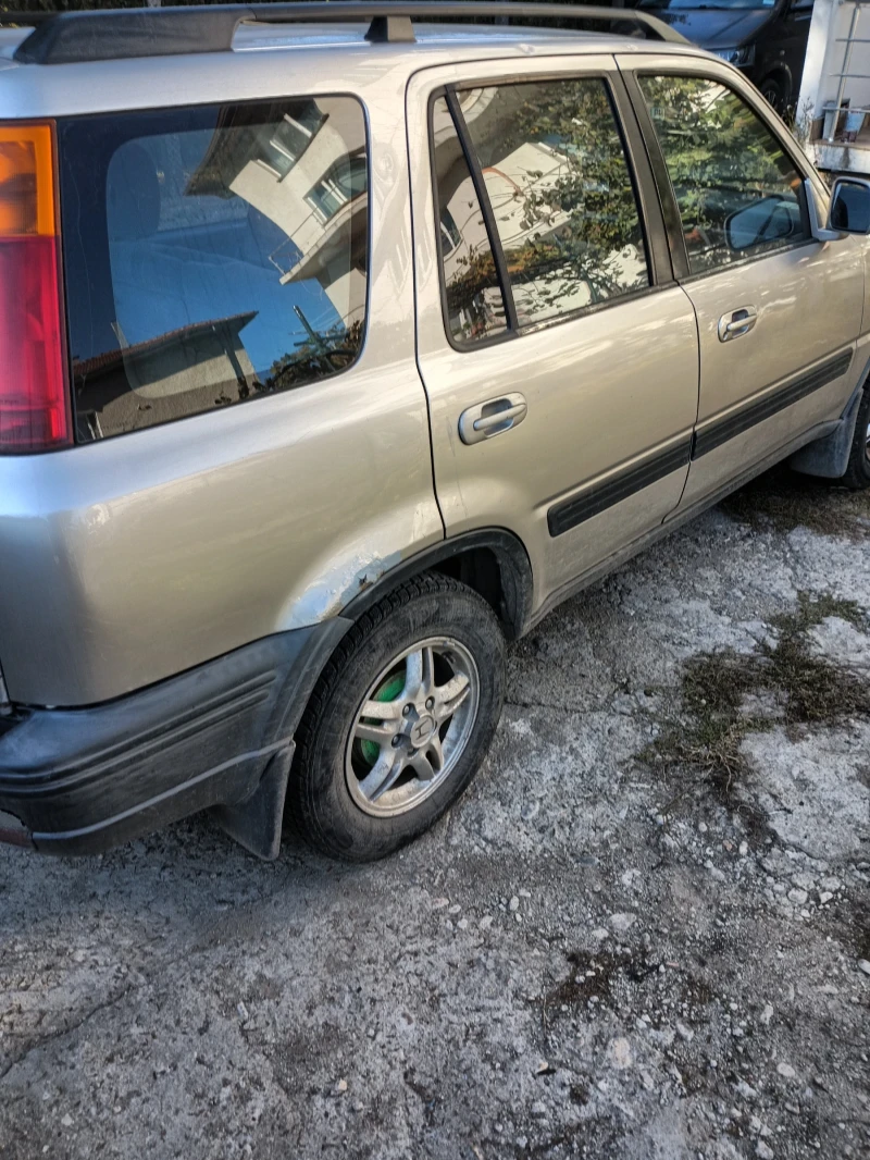 Honda Cr-v 2.0, снимка 3 - Автомобили и джипове - 47680411