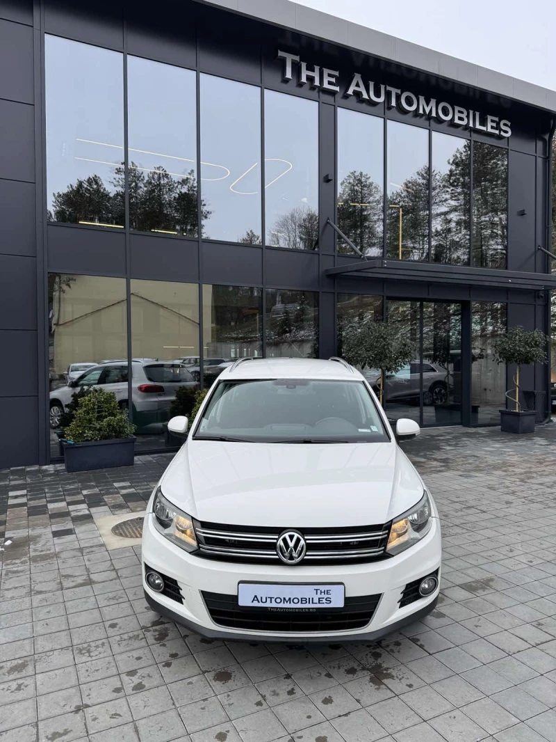 VW Tiguan, снимка 1 - Автомобили и джипове - 48677543