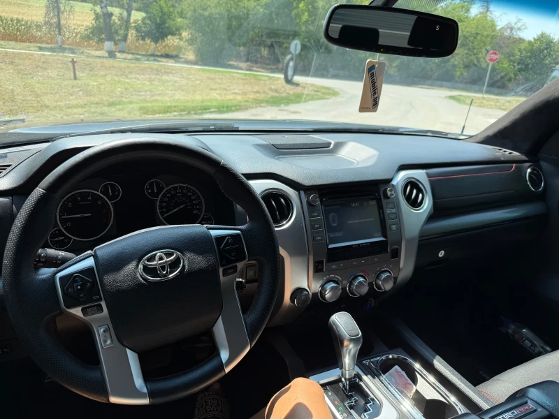 Toyota Tundra TRD PRO SERIES , снимка 9 - Автомобили и джипове - 52637172