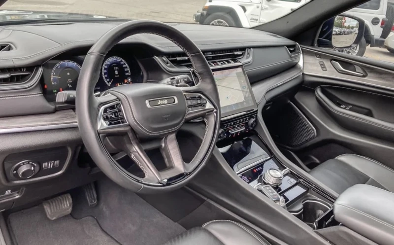 Jeep Grand cherokee OVERLAND * * 5.7 * * LUXURY TECH * * НАПА КОЖА * *, снимка 5 - Автомобили и джипове - 53150434