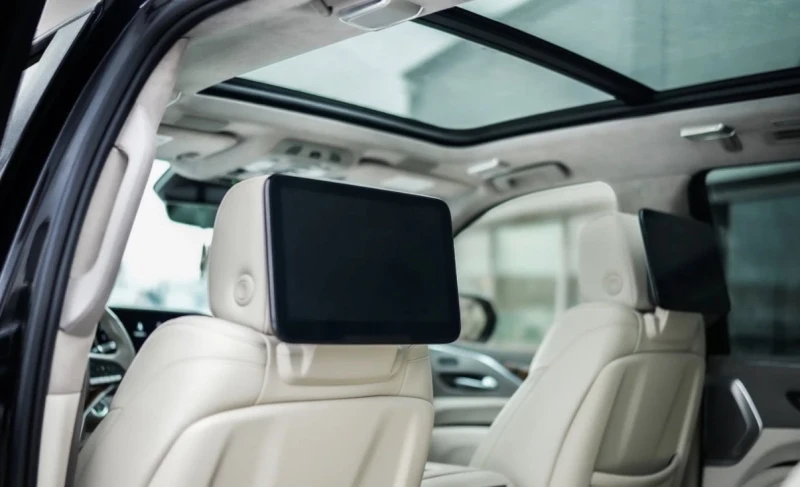 Cadillac Escalade Platinum * * AKG * * OLED * * Carfax * * , снимка 9 - Автомобили и джипове - 53386214