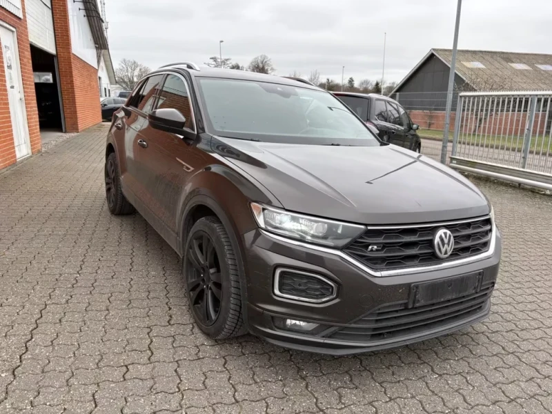 VW T-Roc R-Line 1.5benzin 150ps Aut. DK, снимка 3 - Автомобили и джипове - 53573545
