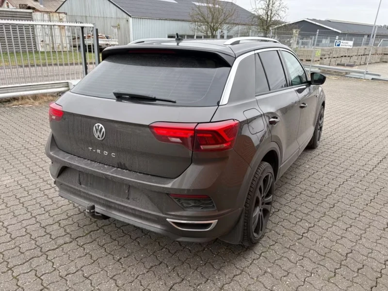VW T-Roc R-Line 1.5benzin 150ps Aut. DK, снимка 2 - Автомобили и джипове - 53573545