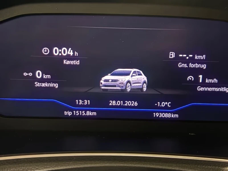 VW T-Roc R-Line 1.5benzin 150ps Aut. DK, снимка 10 - Автомобили и джипове - 53573545