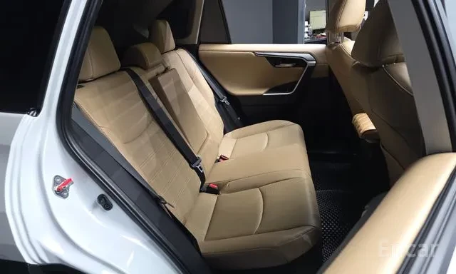 Toyota Rav4 HYBRID AWD* ОБДУХ* ПОДГРЕВ* JBL* АМБИЕНТ* 360* , снимка 13 - Автомобили и джипове - 55224323