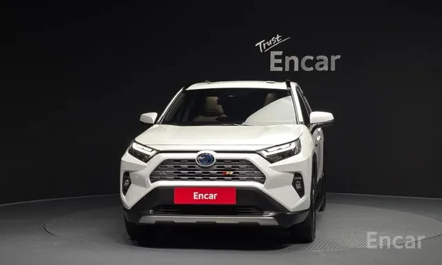 Toyota Rav4 HYBRID AWD* ОБДУХ* ПОДГРЕВ* JBL* АМБИЕНТ* 360* , снимка 3 - Автомобили и джипове - 55224323