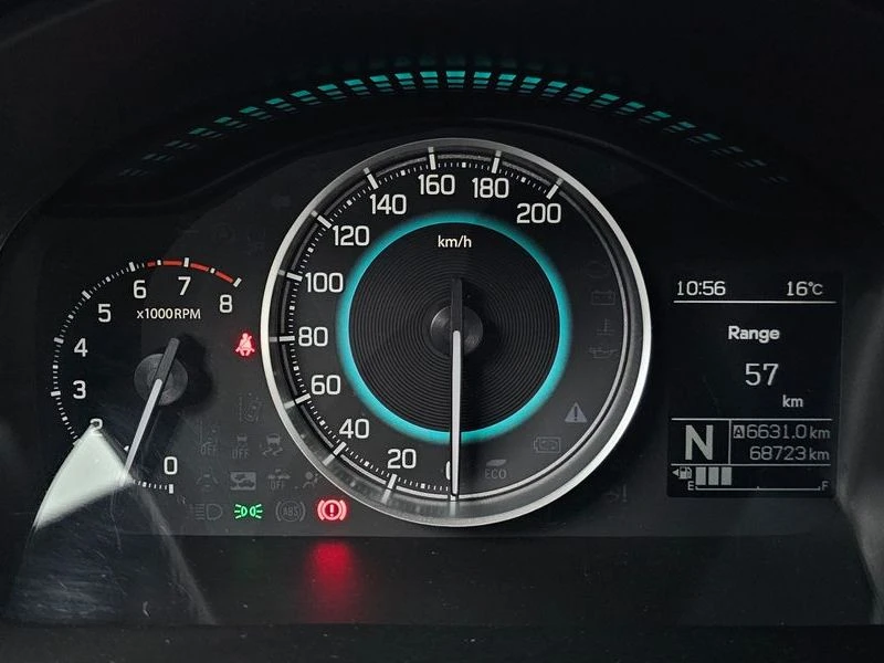 Suzuki Ignis 1.2 Automatic, снимка 8 - Автомобили и джипове - 55776059