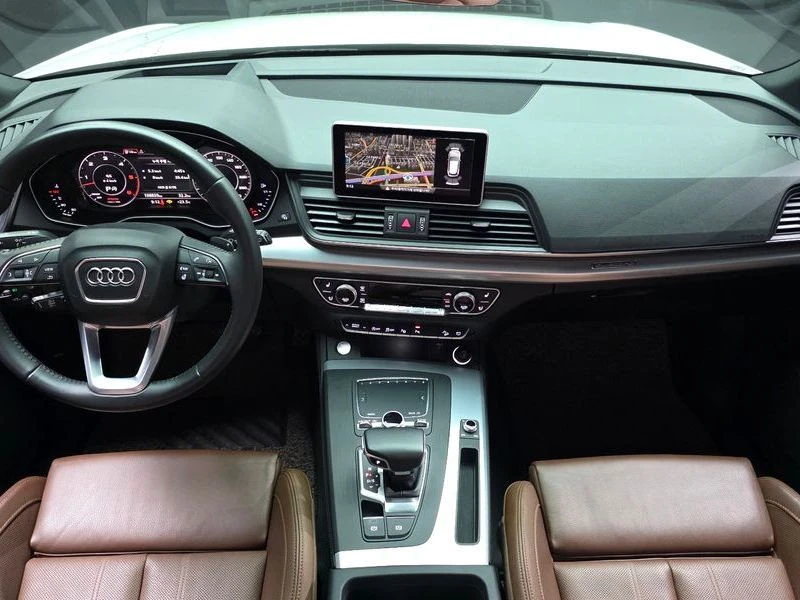 Audi Q5, снимка 7 - Автомобили и джипове - 56183253