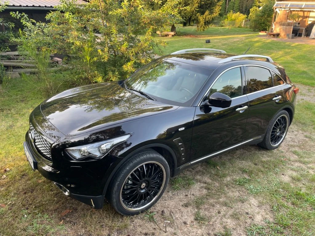 Infiniti QX70 3.0, снимка 1