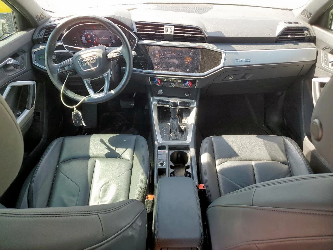 Audi Q3 PREMIUM S LINE/45 TFSI/АВТОФИНАНСИРАНЕ - изображение 8