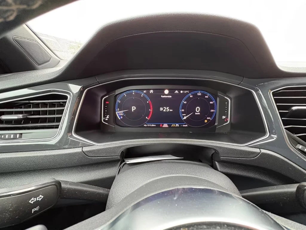 VW T-Roc R-Line 1.5benzin 150ps Aut. DK | Mobile.bg � ����������� 17