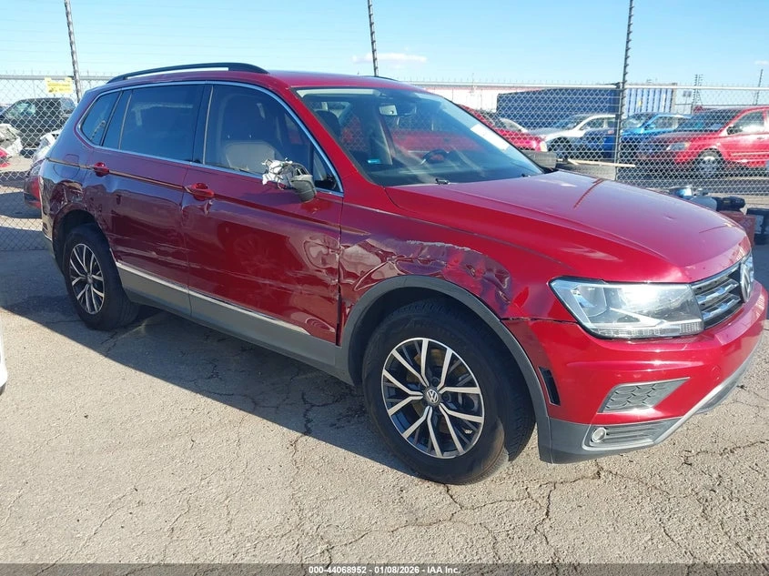 VW Tiguan 2l Volkswagen 2.0T Se/2.0T Se R-Line Black/2.0T Se