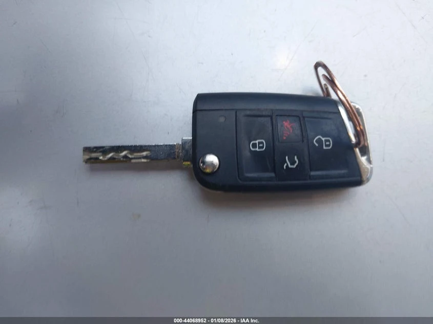 VW Tiguan 2l Volkswagen 2.0T Se/2.0T Se R-Line Black/2.0T Se, снимка 11 - Автомобили и джипове - 54141643