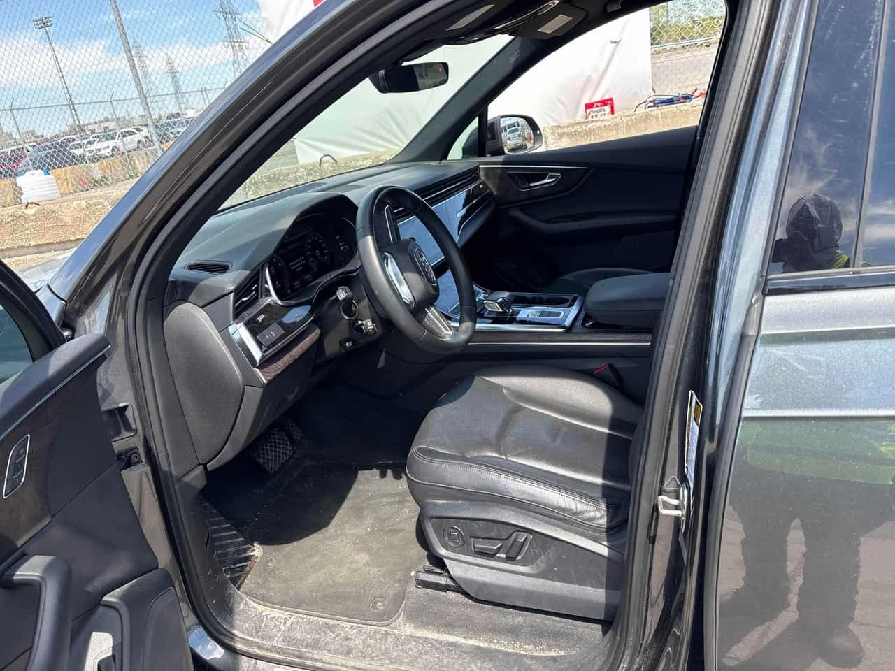 Audi Q7 * ДИСТРОНИК* 360 КАМЕРА* ОБДУХВАНЕ* ПАНОРАМА* , снимка 7 - Автомобили и джипове - 54635615