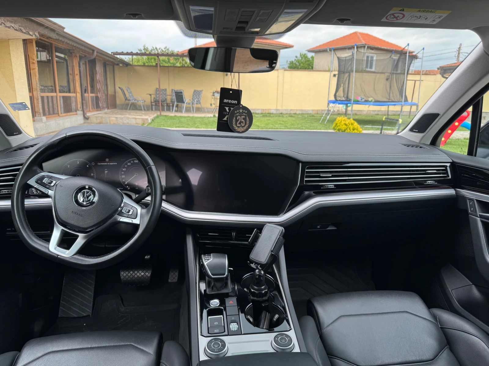 VW Touareg, снимка 14 - Автомобили и джипове - 54801321