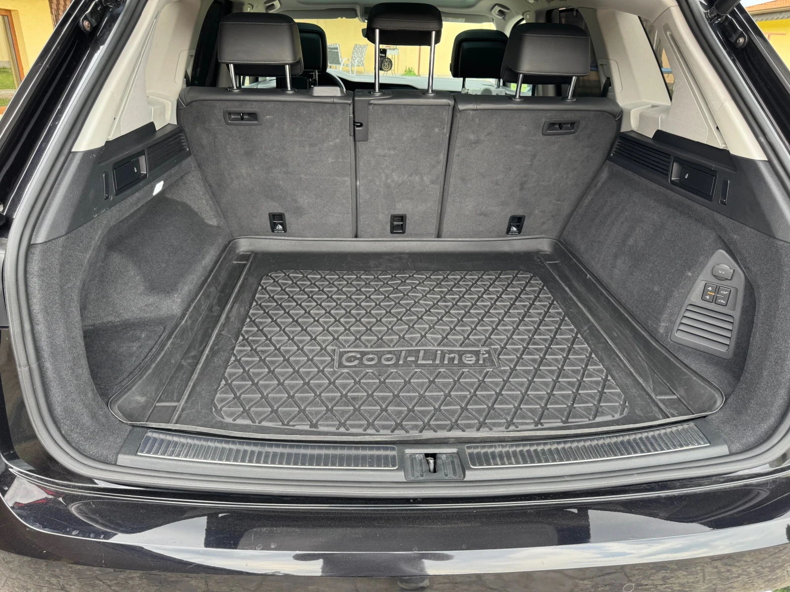 VW Touareg, снимка 13 - Автомобили и джипове - 54801321