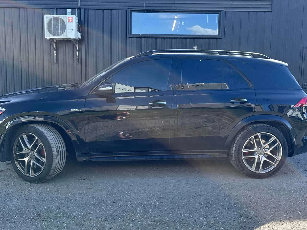 Mercedes-Benz GLE 53 4MATIC * ПАНОРАМА* ОБДУХВАНЕ* 360КАМ* ДИСТРОНИК* , снимка 3 - Автомобили и джипове - 54817629