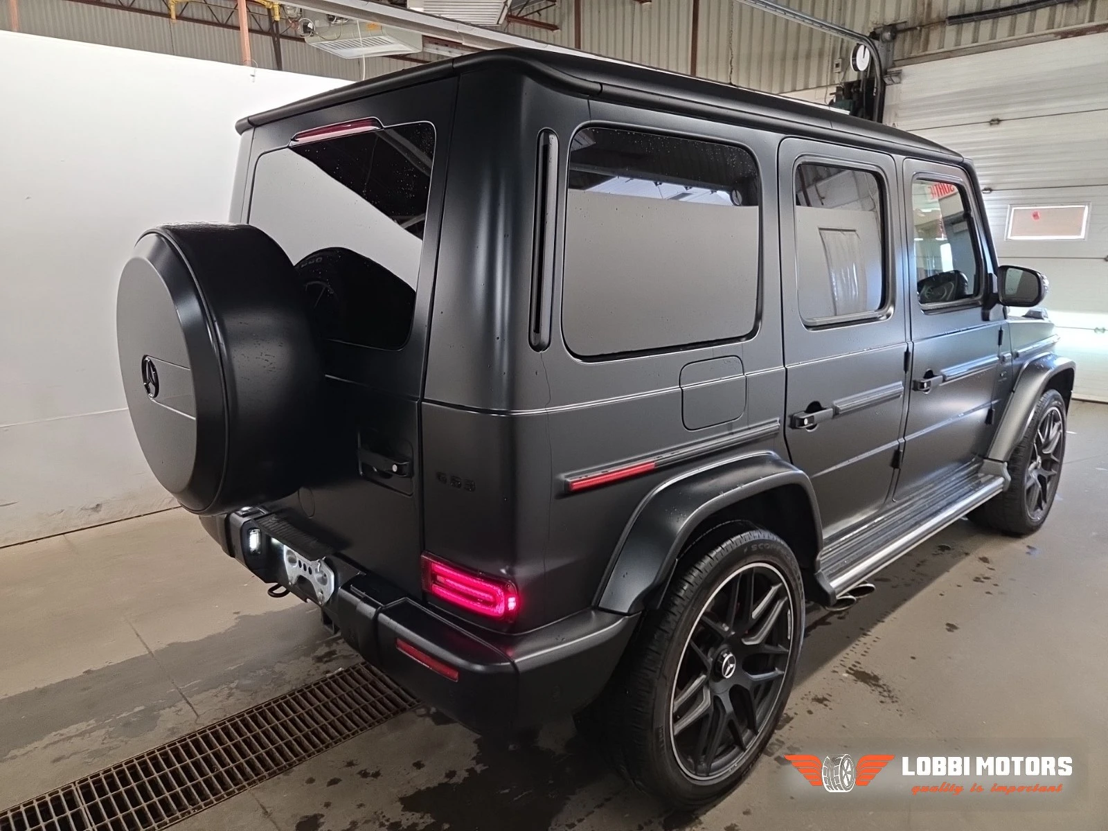 Mercedes-Benz G 63 AMG, снимка 3 - Автомобили и джипове - 55928893