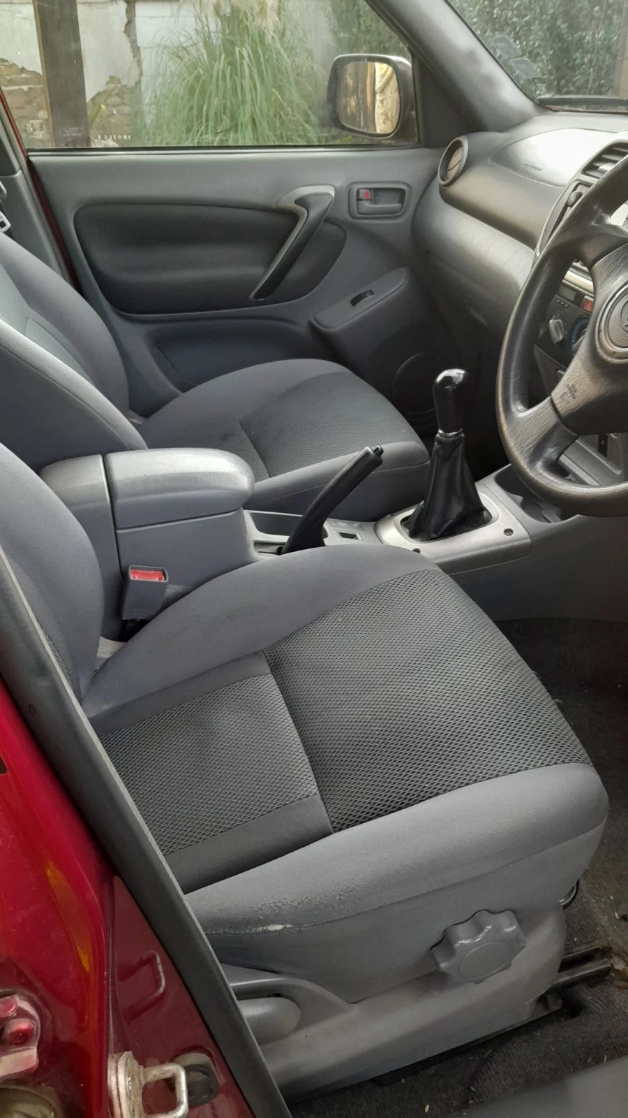 Toyota Rav4, снимка 6 - Автомобили и джипове - 56685309