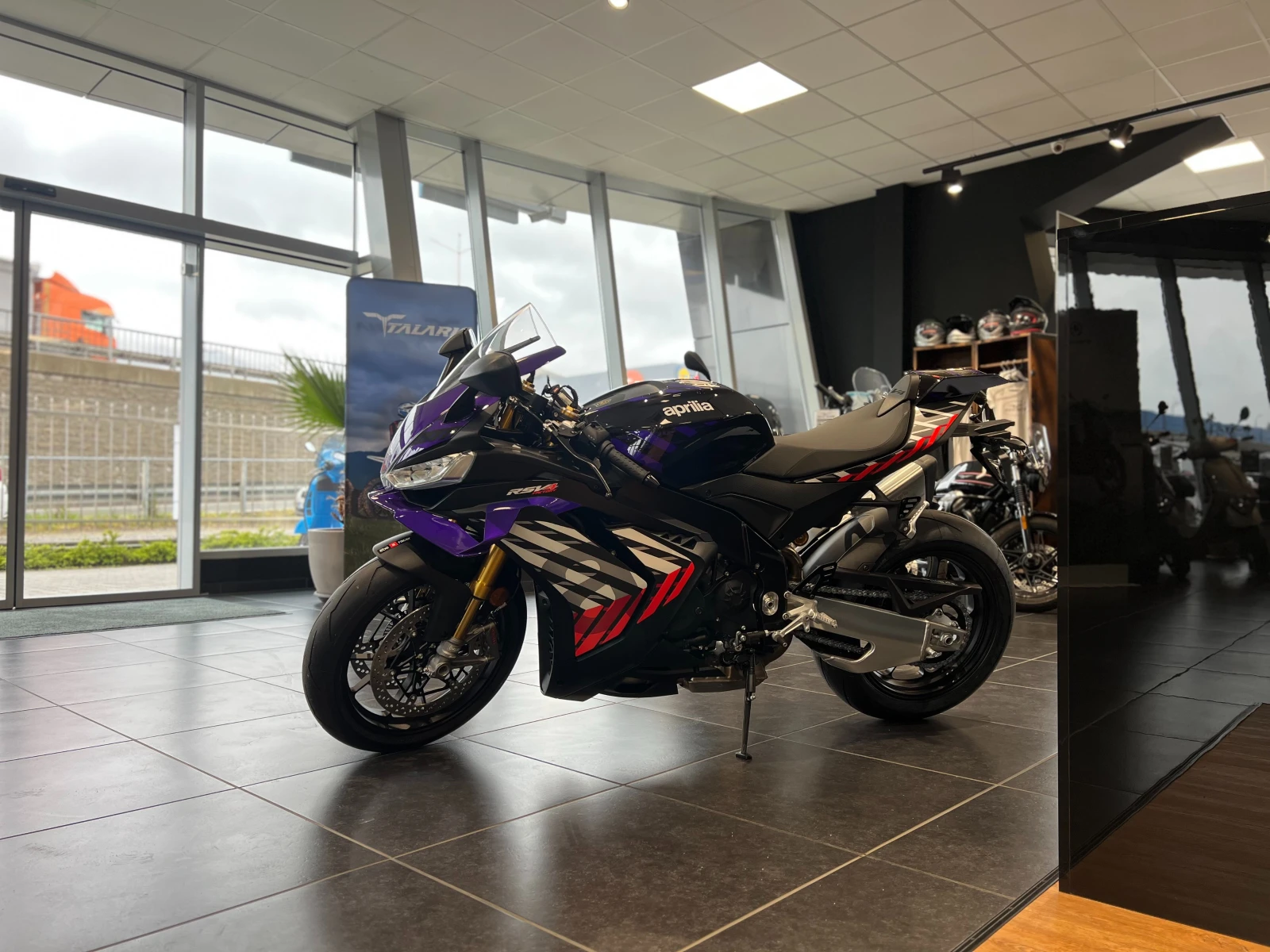 Aprilia RSV4 1100 Factory MY26 | Mobile.bg � ����������� 4