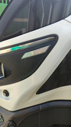      Valtra  254 VERSU