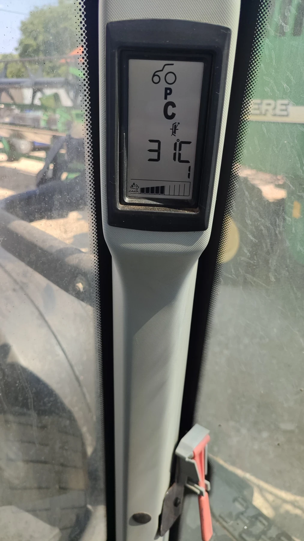 Трактор Valtra Т 254 VERSU - изображение 8