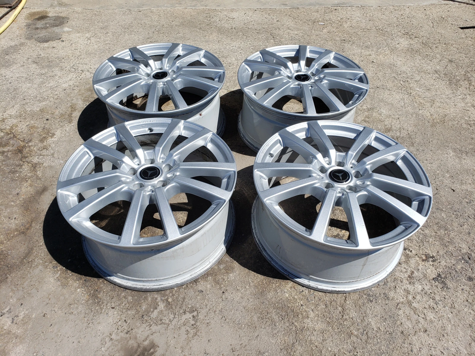 ������ | Mobile.bg � ����������� 4