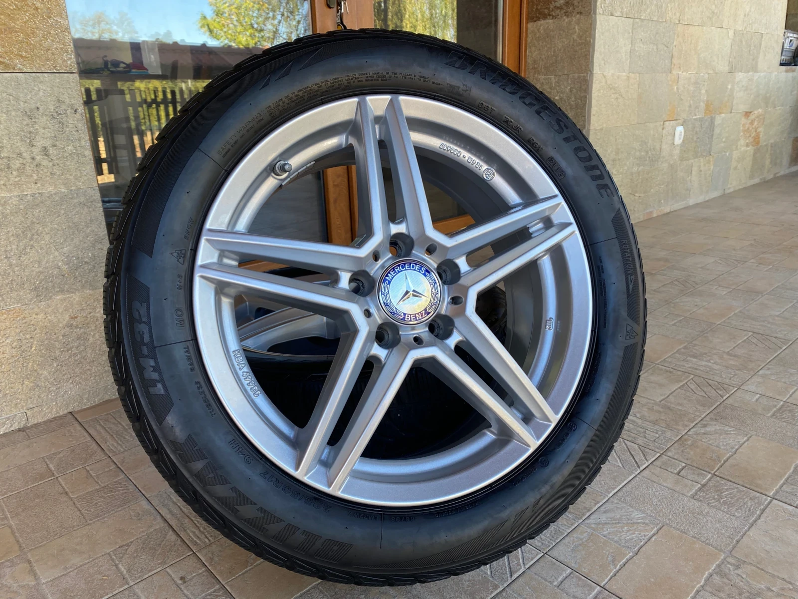 Гуми с джанти Bridgestone 225/50R17, снимка 6 - Гуми и джанти - 56337647
